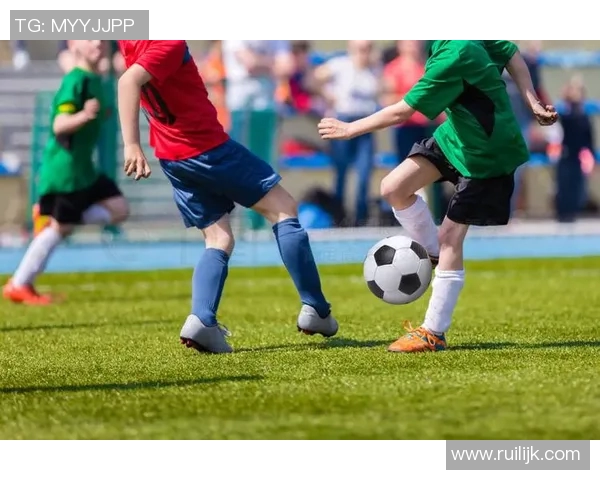 奥哈卡与亚特兰特的激烈对决揭示足球战术与团队精神的完美结合